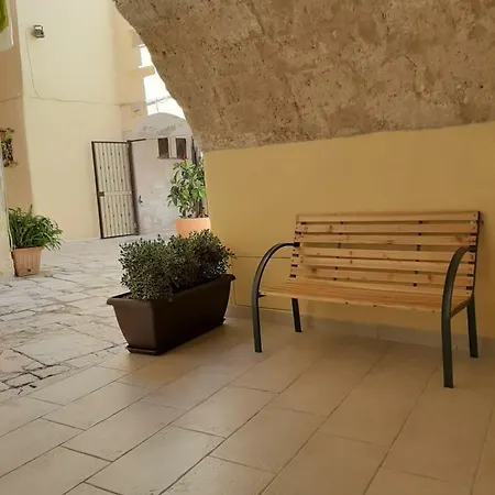 Lejlighed Al Sottano 19 *