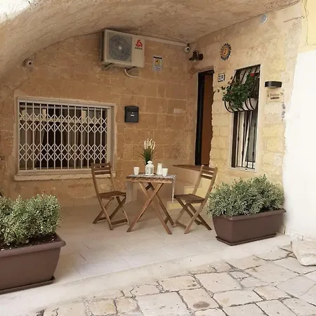 Al Sottano 19 باري